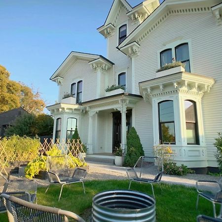 The Wesley Walla Walla Exterior photo